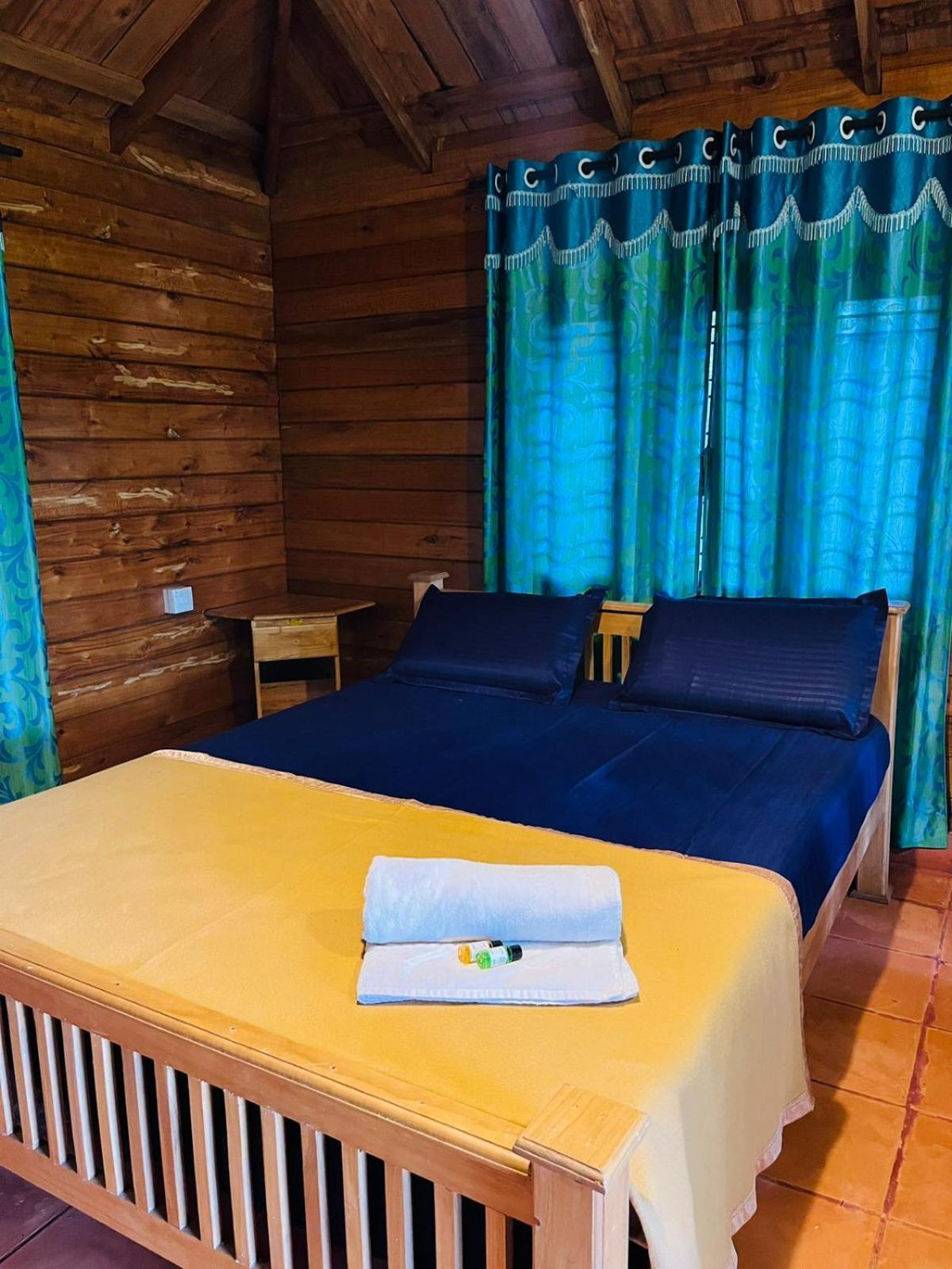 Royal Wooden Villa Mananthavady Eksteriør billede